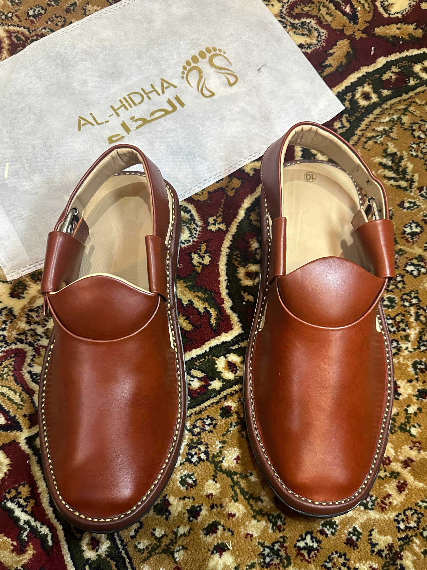 AL-01 STUNNING LEATHER CRAFTSMANSHIP & COMFORTABLE JEANS CHAPPAL